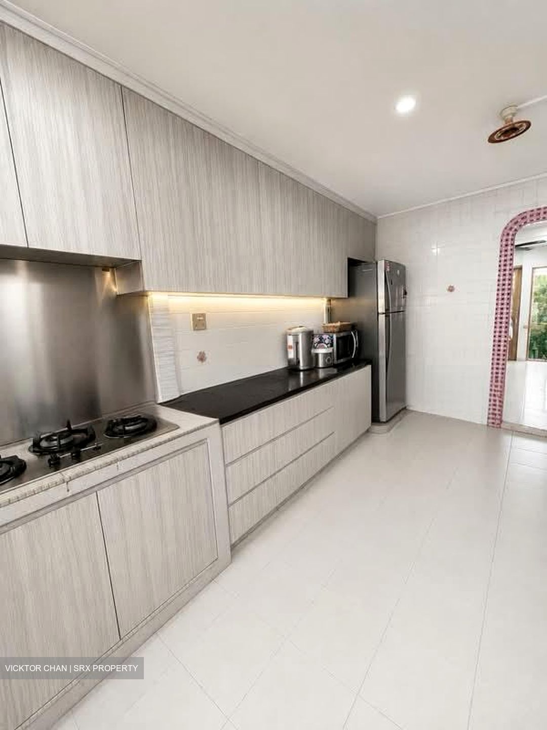 Blk 213 Bedok Town Centre (Bedok), HDB 3 Rooms #561034951
